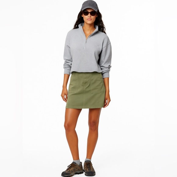 Columbia Dresses & Skirts - Columbia Olive Green Sporty Gorpcore Outdoor Skirt Front Button & Zip Size Small
